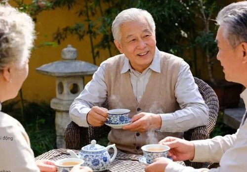 Ngo&agrave;i 70 t&ocirc;i mới hiểu: C&oacute; 4 chỗ dựa quan trọng hơn cả con c&aacute;i, ai nhận ra sớm, tuổi gi&agrave; sẽ bớt tiếc nuối - Ảnh 2.