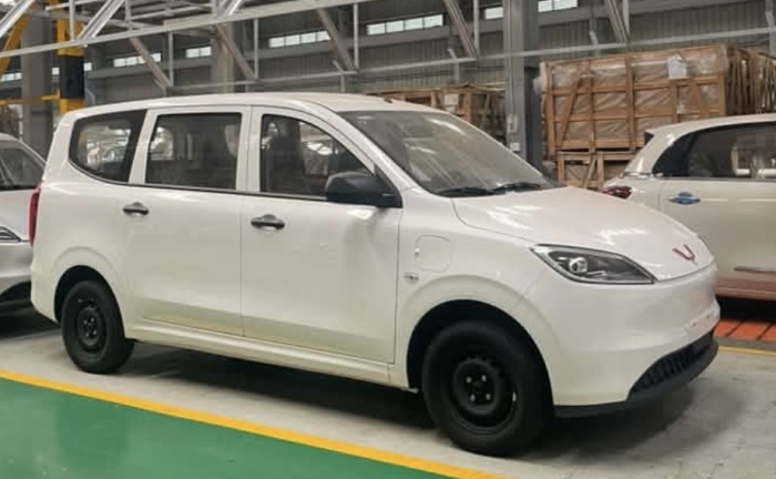Cạnh tranh với Mitsubishi Xpander, MPV điện 7 chỗ giá 499 triệu đồng ở Việt Nam thiết kế thực dụng, chạy 300 km/lần sạc phù hợp sử dụng cho cả gia đình di chuyển - Ảnh 3.