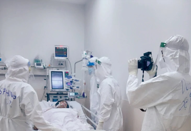 Cuộc thi 'Sự hy sinh thầm lặng' lần thứ VII: Tiếp tục t&igrave;m kiếm những t&aacute;c phẩm t&ocirc;n vinh người thầy thuốc tận tụy v&igrave; sức khỏe Nh&acirc;n d&acirc;n - Ảnh 2.