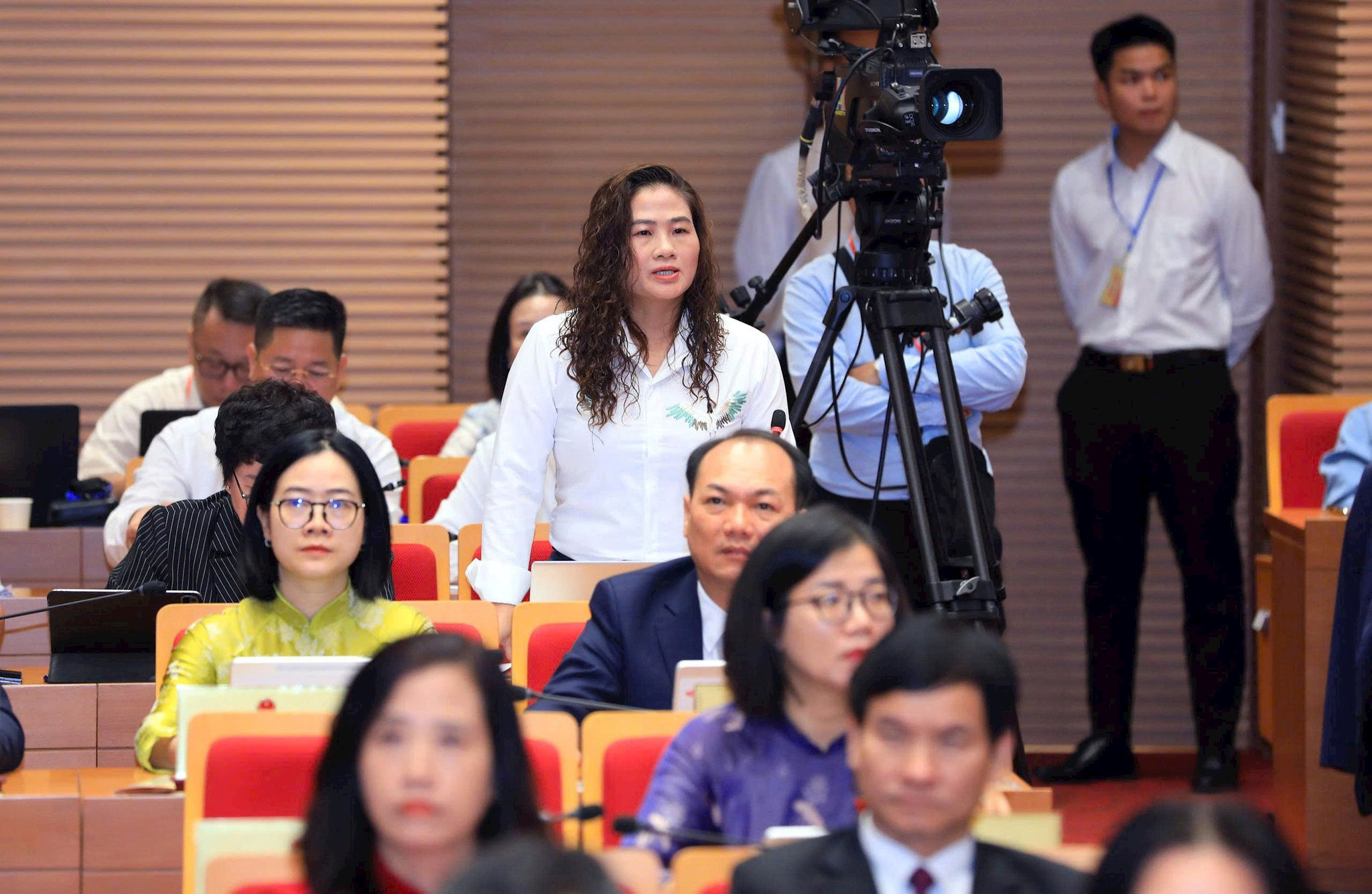 L&atilde;nh đạo 2 phường ở H&agrave; Nội thừa nhận hạn chế trong hậu kiểm sau cấp ph&eacute;p kinh doanh thực phẩm - Ảnh 2.