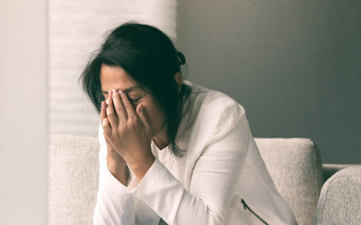 Bị đau rát bên ngoài vùng kín sau khi quan hệ: Nguyên nhân và cách xử lý - Ảnh 1.