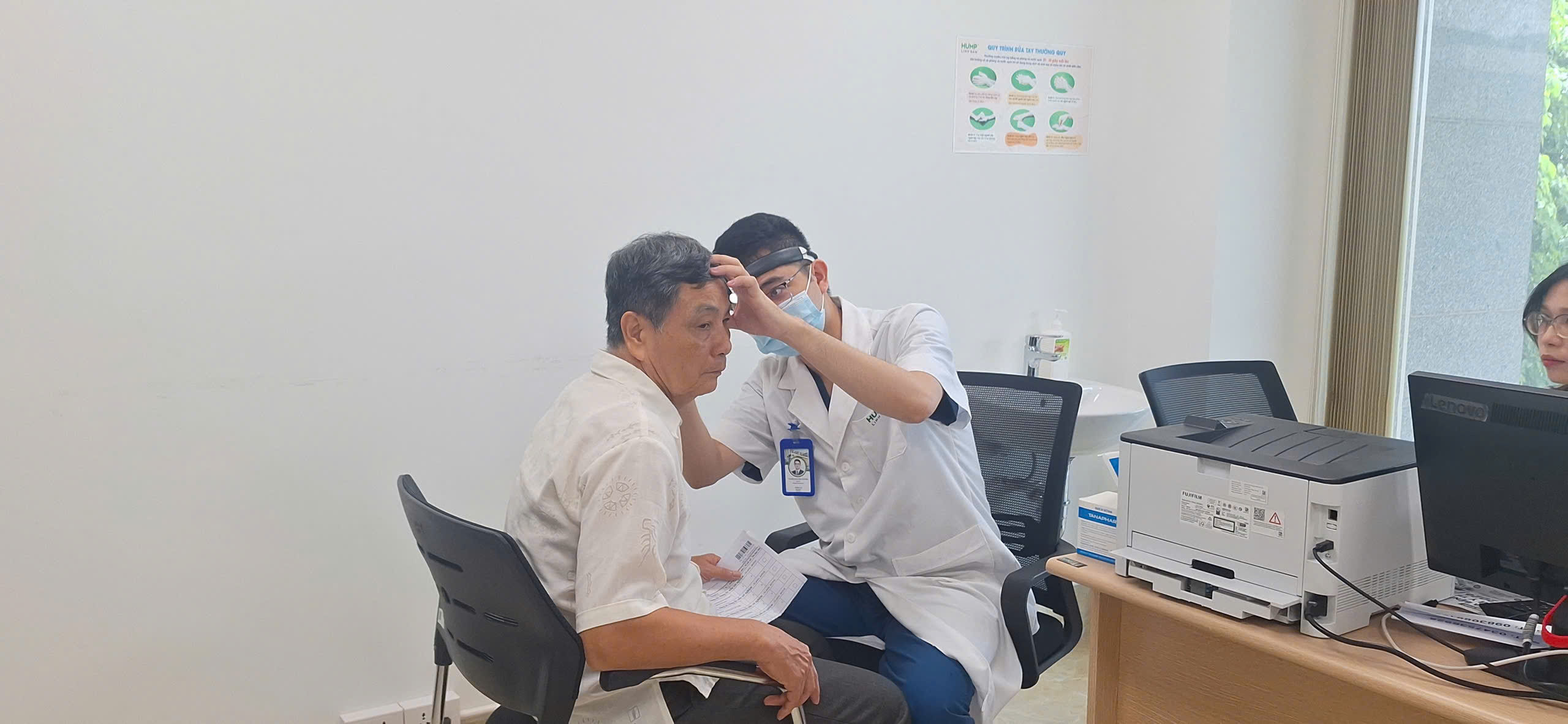 Khám sức khỏe, tri ân tặng quà cho người có công, đối tượng chính sách - Ảnh 6.