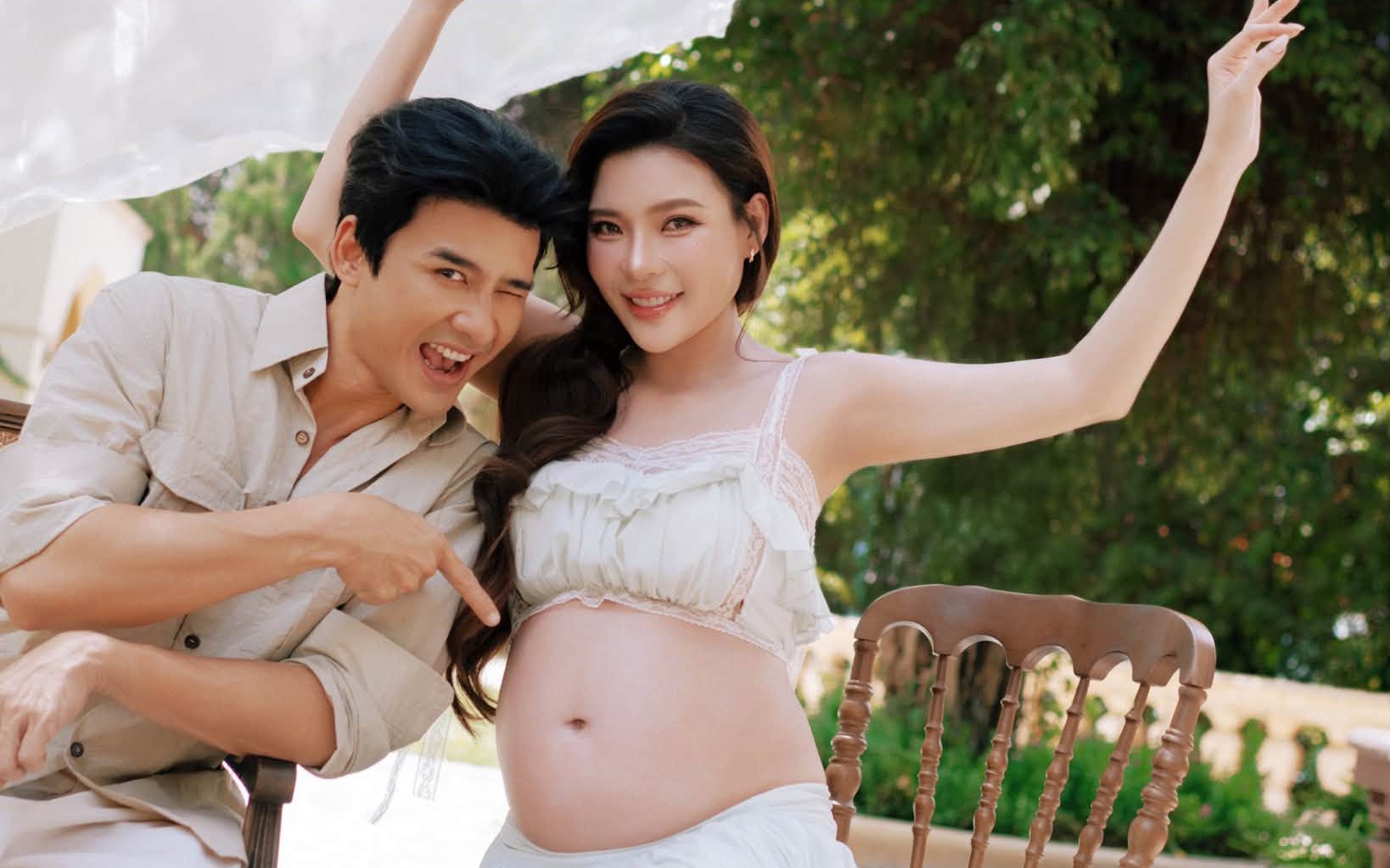 Diện mạo Thúy Diễm tháng cuối thai kỳ: Mũi to, bụng giãn, tay chân sưng phồng - Ảnh 1.