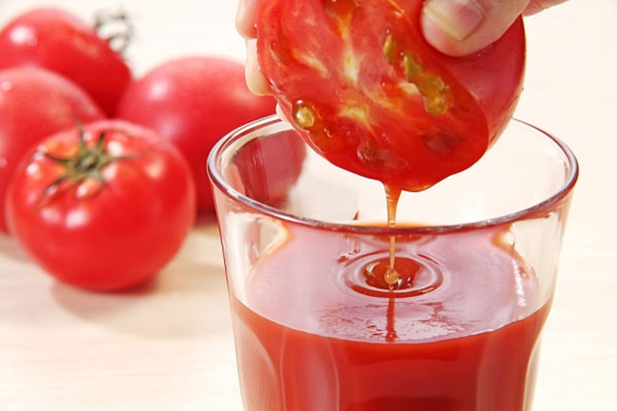 C&aacute;ch ăn c&agrave; chua hiệu quả để hấp thụ tối đa dưỡng chất cho sức khỏe - Ảnh 1.