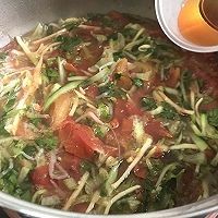Th&aacute;i nhỏ 3 nguy&ecirc;n liệu n&agrave;y rồi đem nấu th&agrave;nh m&oacute;n canh: Vị chua ngọt thanh m&aacute;t, thơm ngon cực đưa cơm- Ảnh 9.