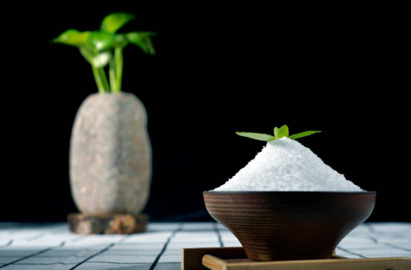 Vật hộ mệnh tháng cô hồn: Mang theo thứ này trong người để hóa hung thành cát - Ảnh 1.