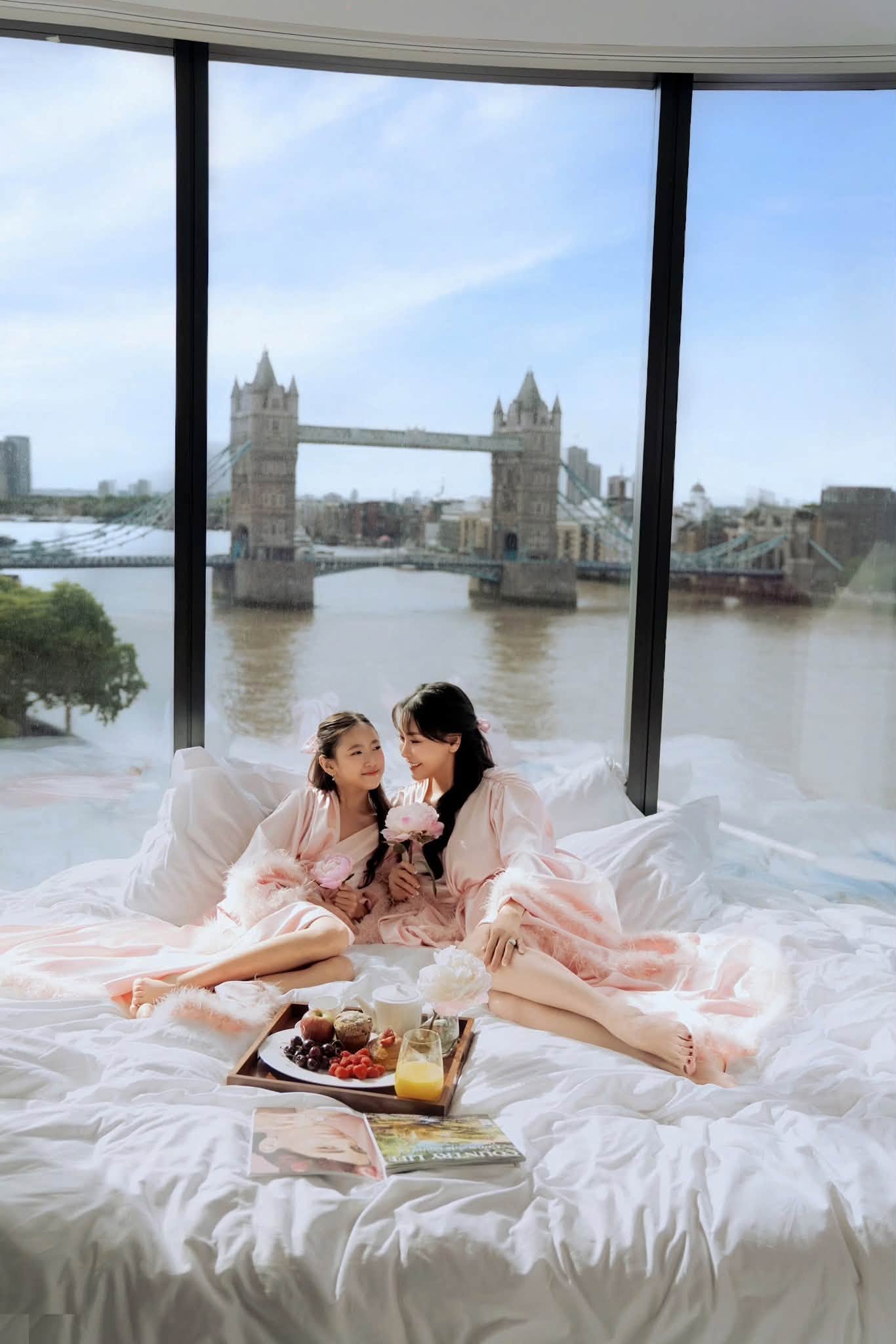 Hà Kiều Anh và con gái út khám phá London trong chuyến du lịch đáng nhớ - Ảnh 3.