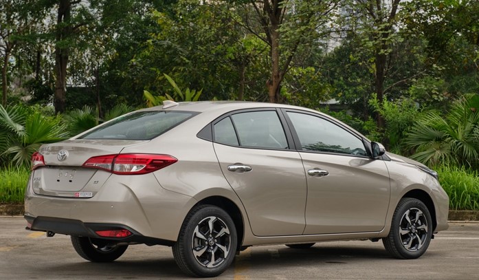 Giá lăn bánh Toyota Vios 2026 giảm mạnh , cạnh tranh Kia Morning và Hyundai Grand i10 - Ảnh 4.