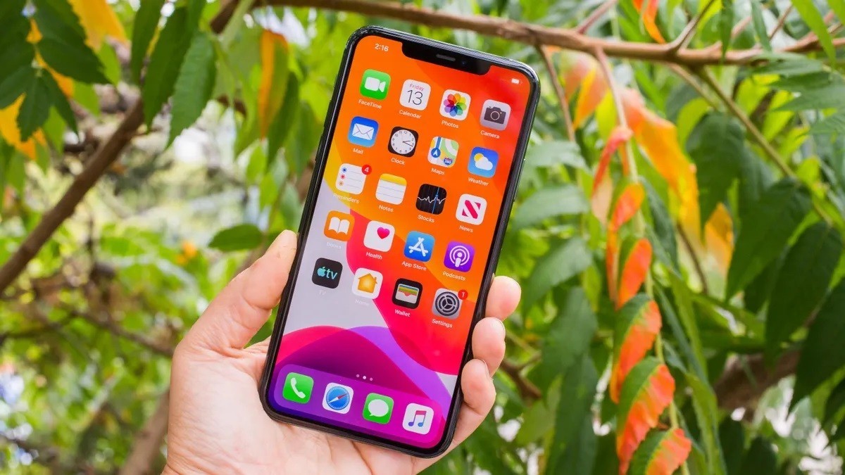 Giá iPhone 11 Pro Max 2026 thấp kỷ lục , smartphone ' 3 mắt ' đáng mua nhất Việt Nam - Ảnh 2.