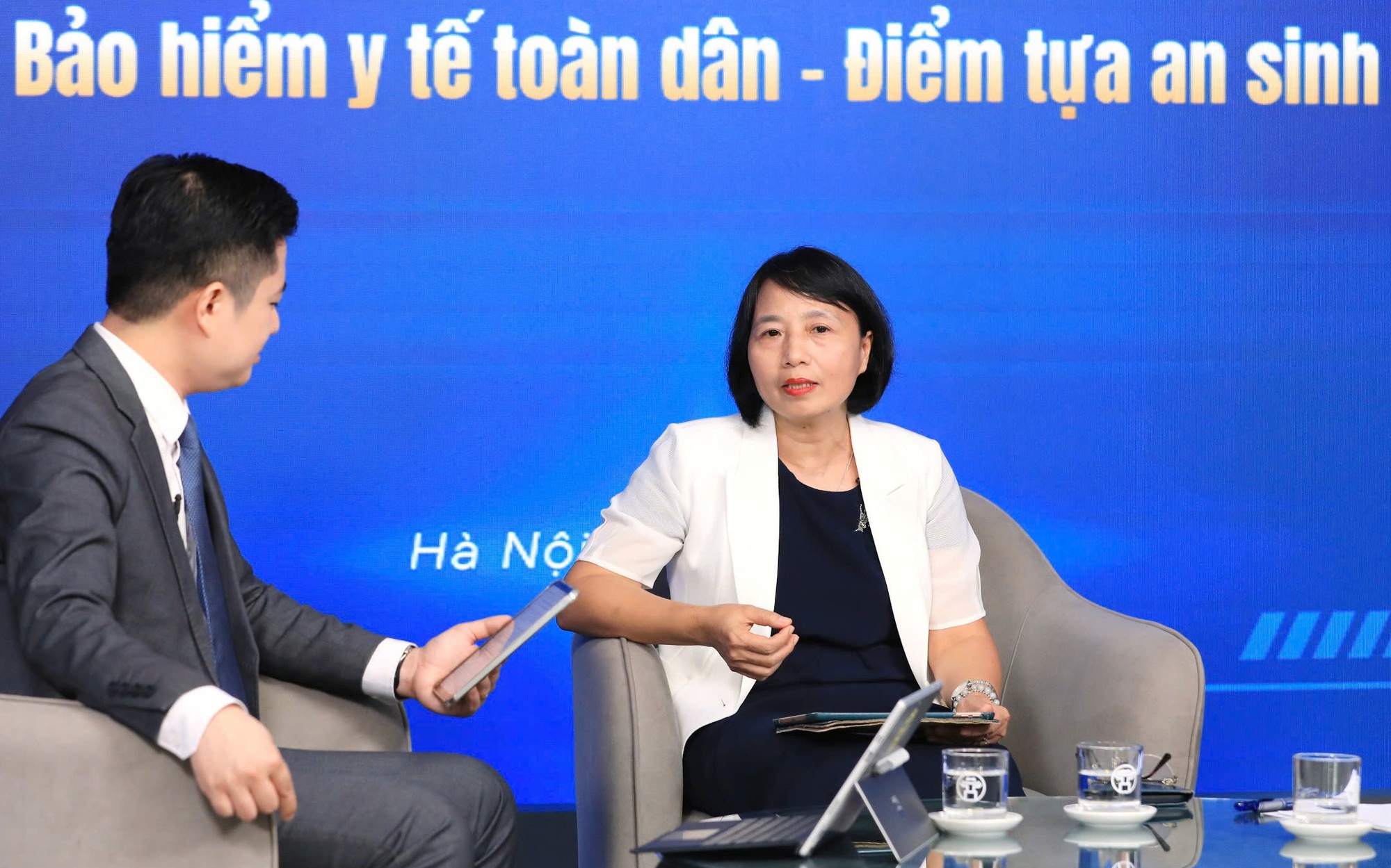 BHYT mở rộng quyền lợi từ 1/7: H&agrave; Nội đang l&agrave;m g&igrave; để gỡ r&agrave;o cản t&acirc;m l&yacute; 'ngại' đến trạm y tế của người d&acirc;n? - Ảnh 1.