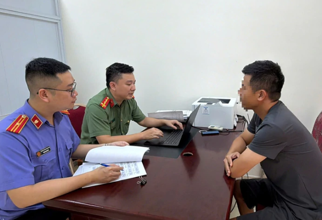 Tin sáng 21/7: Miền Trung bước vào cao điểm nắng nóng; Mua ô tô giảm 50% lệ phí trước bạ, xe máy miễn 100% từ 15/8/2026 - Ảnh 3.