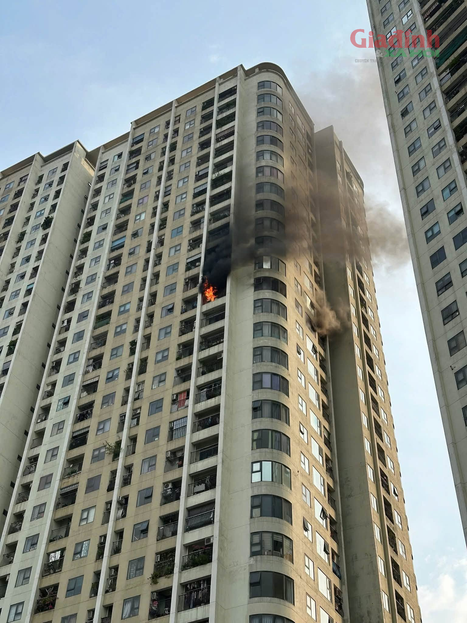 Ch&aacute;y căn hộ tầng 19 chung cư Gelexia Riverside tại H&agrave; Nội kh&ocirc;ng c&oacute; c&ograve;i b&aacute;o ch&aacute;y - Ảnh 2.