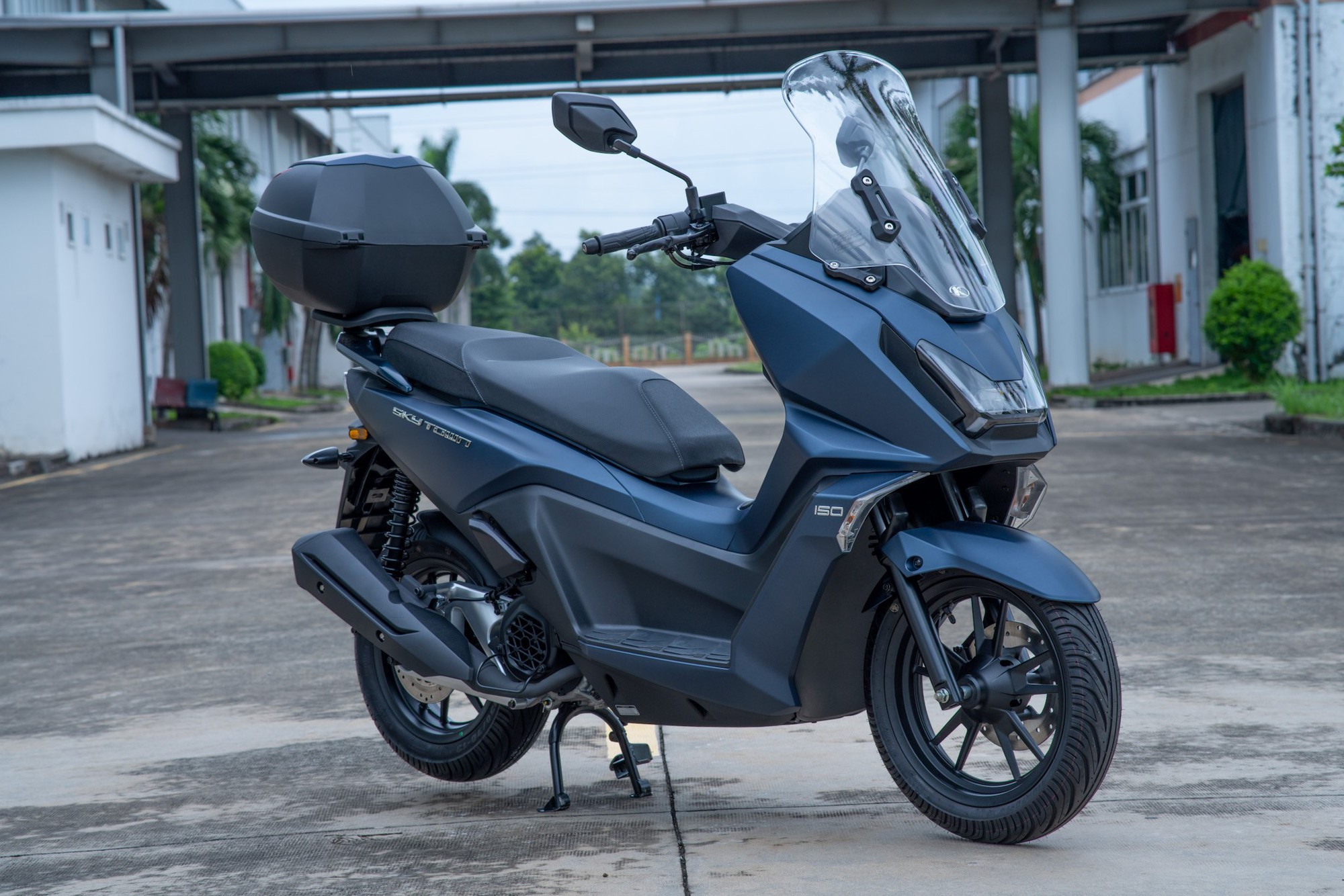 Ngang tầm SH, xe ga 150cc gi&aacute; 72 triệu đồng, c&oacute; ABS 2 k&ecirc;nh, TCS xuất hiện tr&ecirc;n thị trường Việt Nam - Ảnh 4.