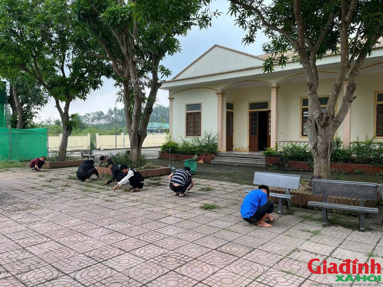 Cảm h&oacute;a thanh thiếu ni&ecirc;n chưa ngoan - Ảnh 3.