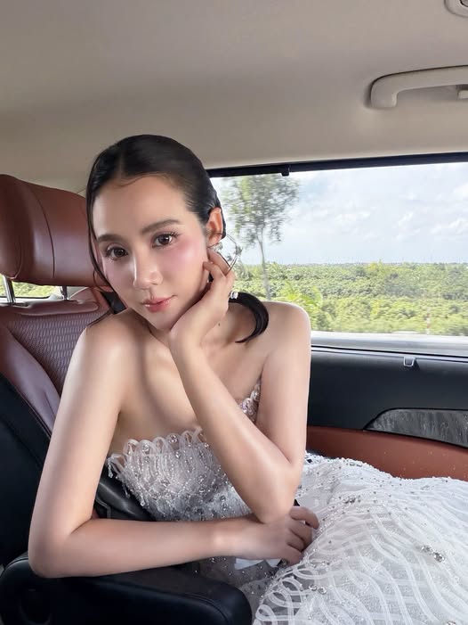 Lý Hương và con gái Jessica Lý tỏa sáng tại sự kiện thời trang ở TP HCM - Ảnh 7.
