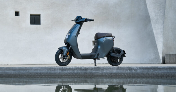 L&aacute;i thử xe m&aacute;y điện Honda gi&aacute; 25 triệu đồng nhập về Việt Nam thiết kế nhỏ gọn, đi xa 100km/lần sạc, kh&ocirc;ng cần bằng l&aacute;i - Ảnh 2.