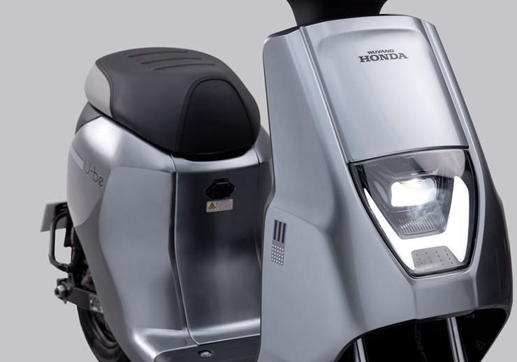 L&aacute;i thử xe m&aacute;y điện Honda gi&aacute; 25 triệu đồng nhập về Việt Nam thiết kế nhỏ gọn, đi xa 100km/lần sạc, kh&ocirc;ng cần bằng l&aacute;i - Ảnh 3.