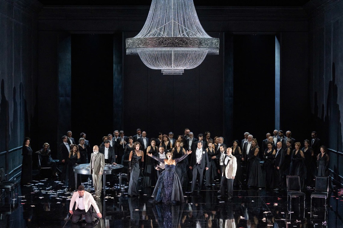 Thưởng thức kiệt t&aacute;c opera La Traviata như ở &Yacute; ngay tại Việt Nam  - Ảnh 2.
