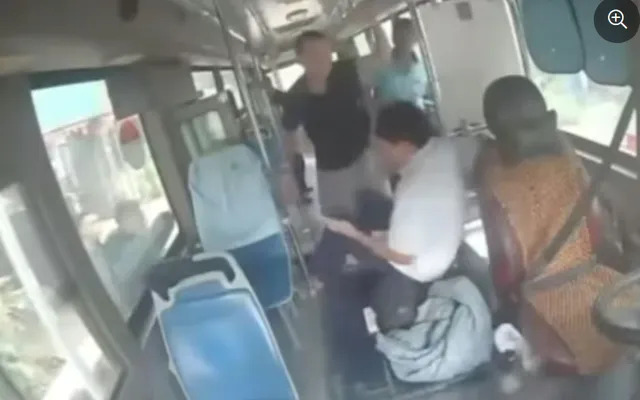 H&agrave; Nội: Trốn truy n&atilde; hơn nửa năm sau vụ h&agrave;nh hung t&agrave;i xế xe bu&yacute;t ở x&atilde; Đo&agrave;i Phương, đối tượng ra đầu th&uacute; - Ảnh 1.