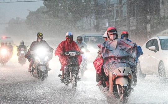 Dự b&aacute;o thời tiết h&ocirc;m nay 1 / 8: Mưa d&ocirc;ng tiếp diễn tr&ecirc;n cả nước - Ảnh 6.