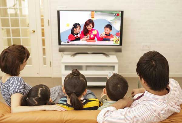 Bật mí mẹo sử dụng tivi siêu tiết kiệm điện giúp giảm chi phí hàng tháng - Ảnh 1.