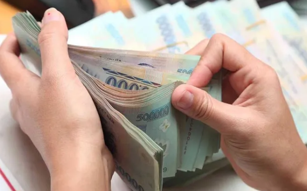 Tin s&aacute;ng 27/7: B&atilde;o số 2 sắp suy yếu th&agrave;nh &aacute;p thấp; Người dưới 16 tuổi c&oacute; thể bị cấm đăng b&agrave;i, b&igrave;nh luận tr&ecirc;n mạng x&atilde; hội - Ảnh 6.