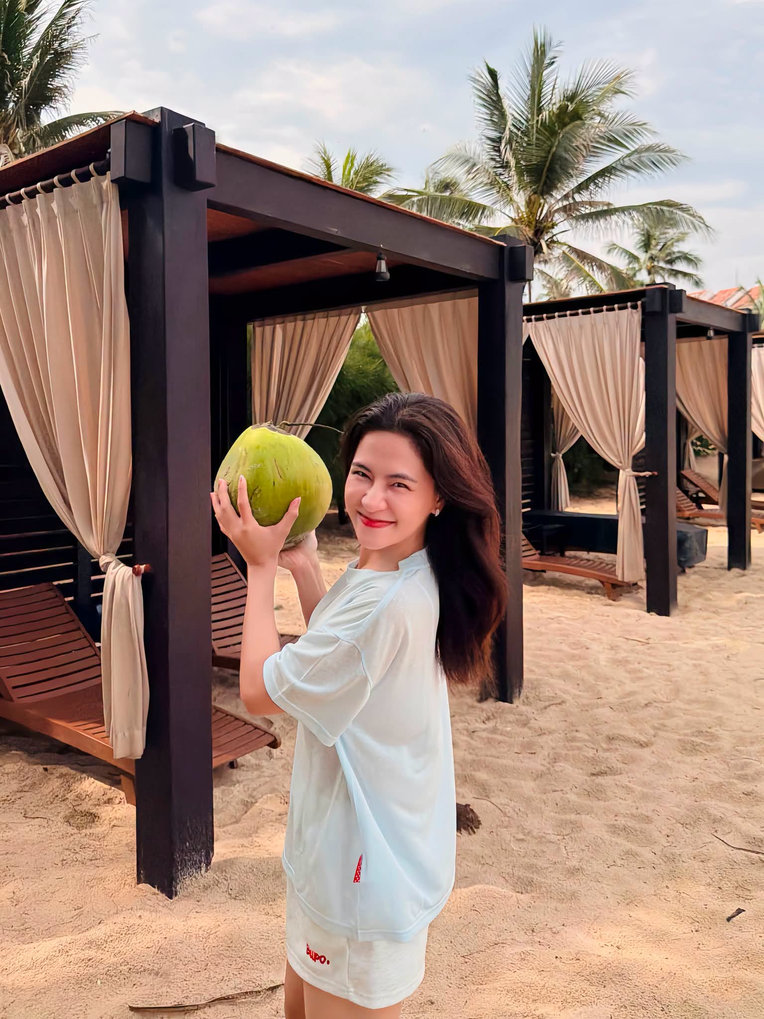 Hồ Ngọc Hà - Kim Lý tận hưởng kỳ nghỉ hè lãng mạn tại Ý cùng Gia đình - Ảnh 7.