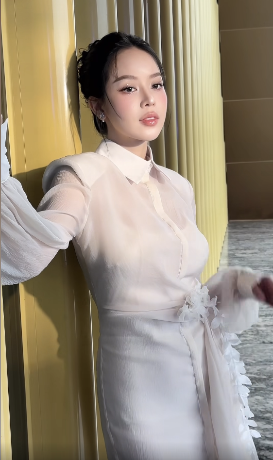 Thanh thủy v&agrave; Lương th&ugrave;y Linh ' đọ sắc ' với nhan sắc cuốn h&uacute;t tại H&agrave; Nội 2026 - Ảnh 8.