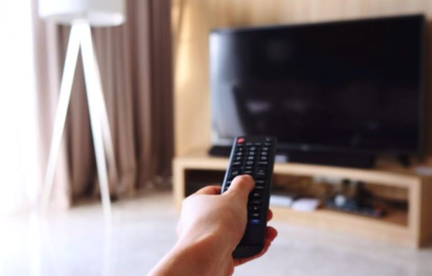 Bật mí mẹo sử dụng tivi siêu tiết kiệm điện giúp giảm chi phí hàng tháng - Ảnh 3.
