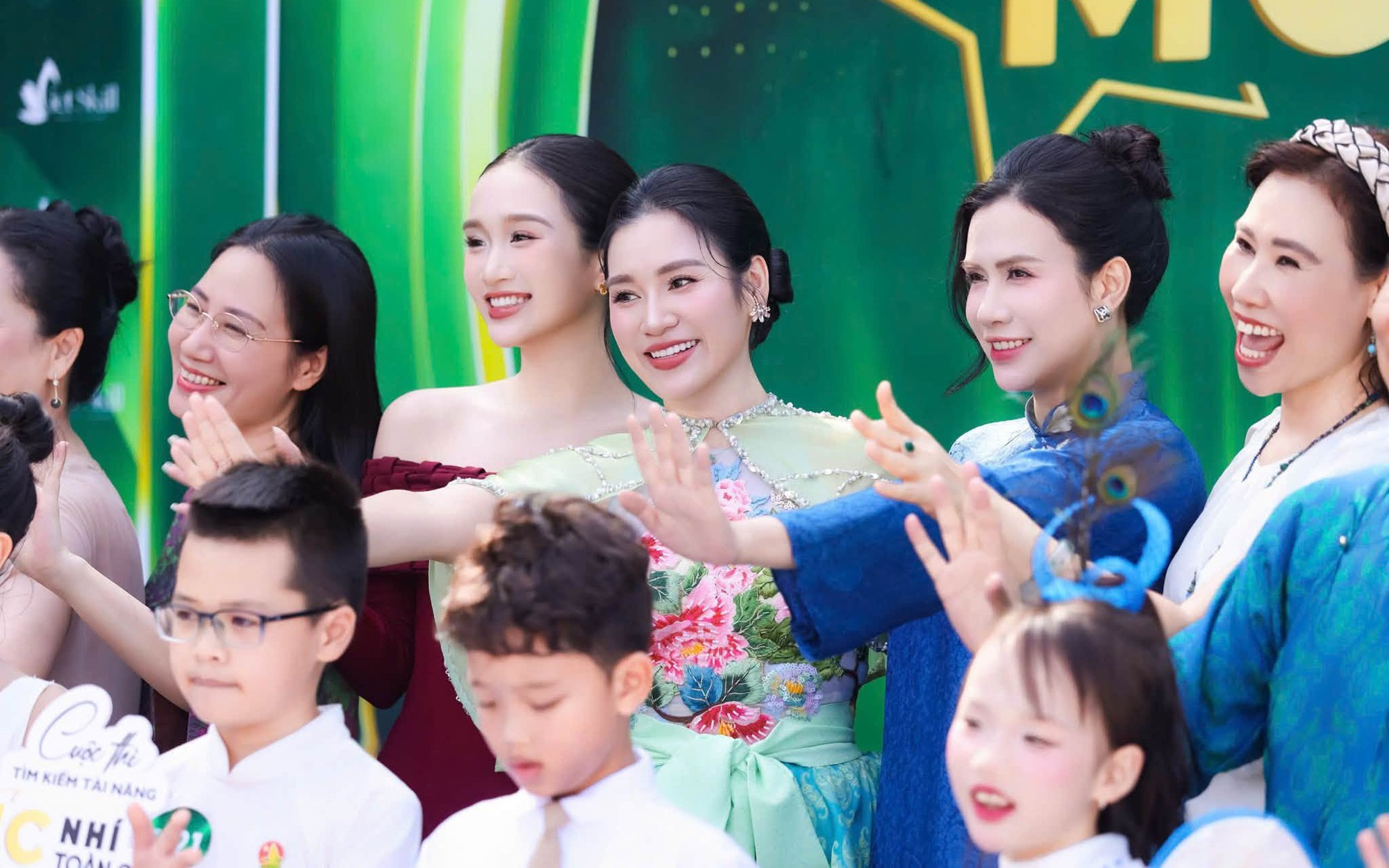 160 MC nhí vào 'Ngôi nhà chung' với thử thách hiện trường bất ngờ - Ảnh 10.