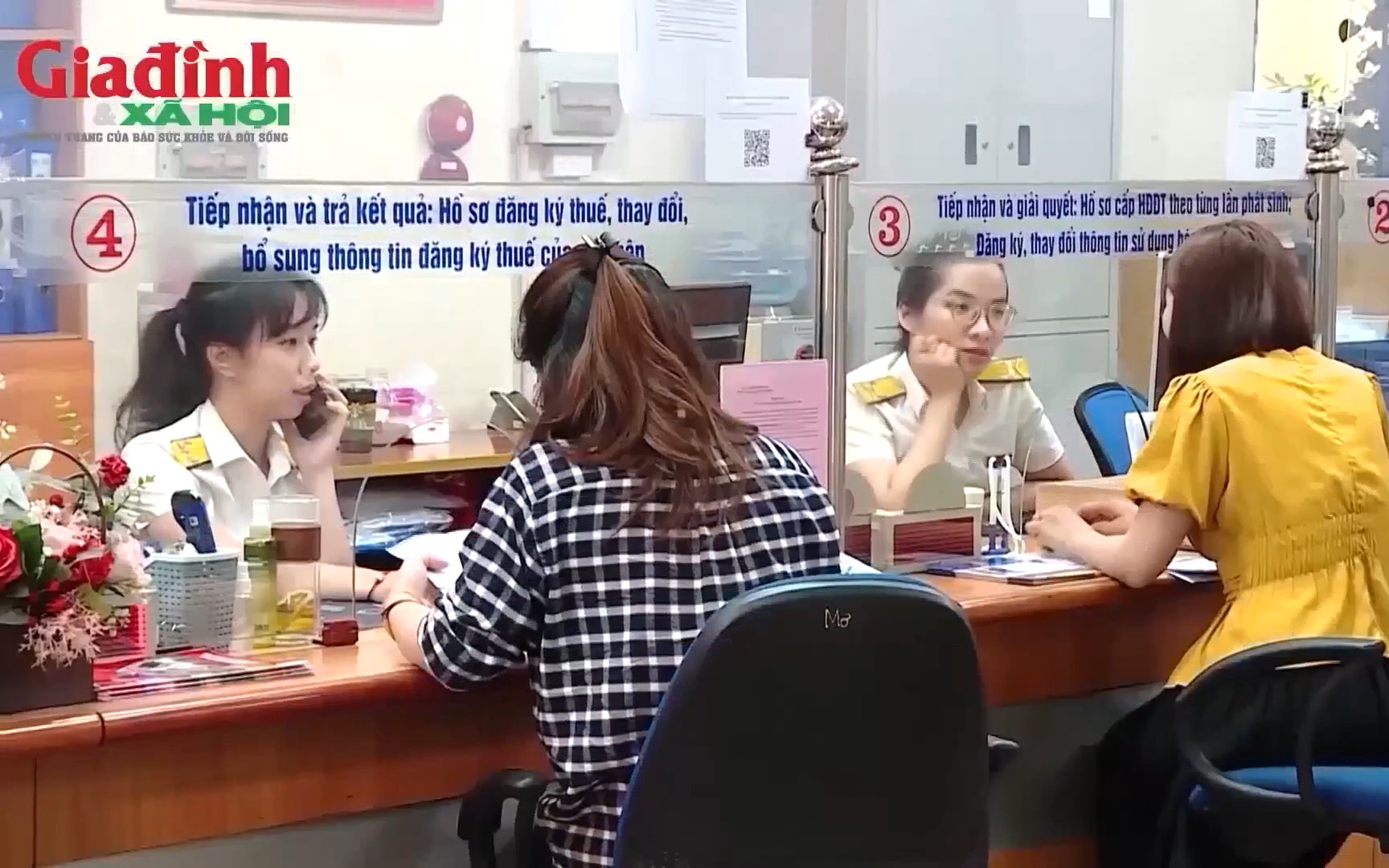 Th&ocirc;ng b&aacute;o khẩn từ Cục Thuế: Hộ kinh doanh, c&aacute; nh&acirc;n kinh doanh, doanh nghiệp nhanh ch&oacute;ng th&ocirc;ng b&aacute;o doanh thu, k&ecirc; khai thuế - Ảnh 2.
