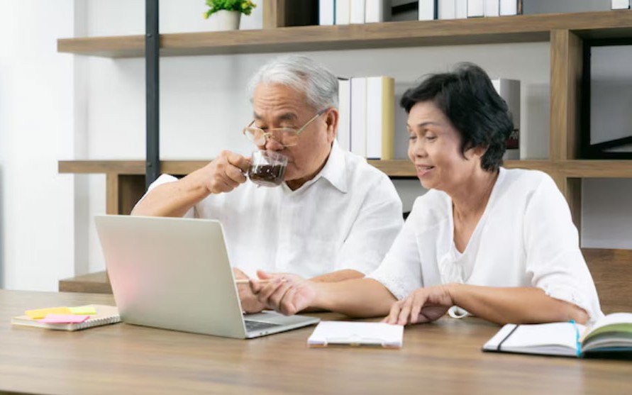 Nhìn thông gia ung dung đi du lịch, vợ chồng tôi quyết định không còng lưng kiếm tiền vì con nữa - Ảnh 2.