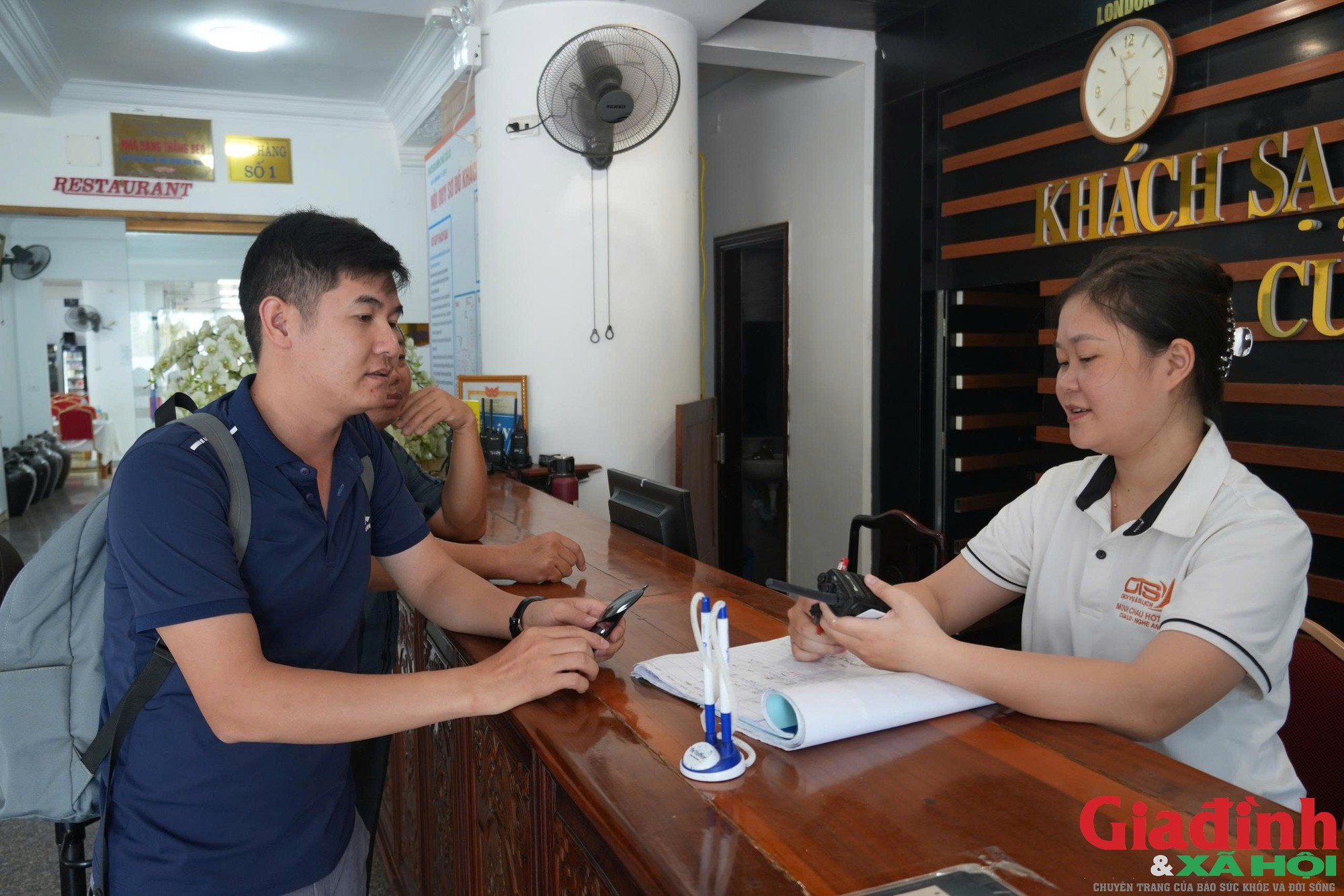 Đặt ph&ograve;ng kh&aacute;ch sạn gi&aacute; rẻ, nhiều du kh&aacute;ch sập bẫy fanpage giả - Ảnh 3.
