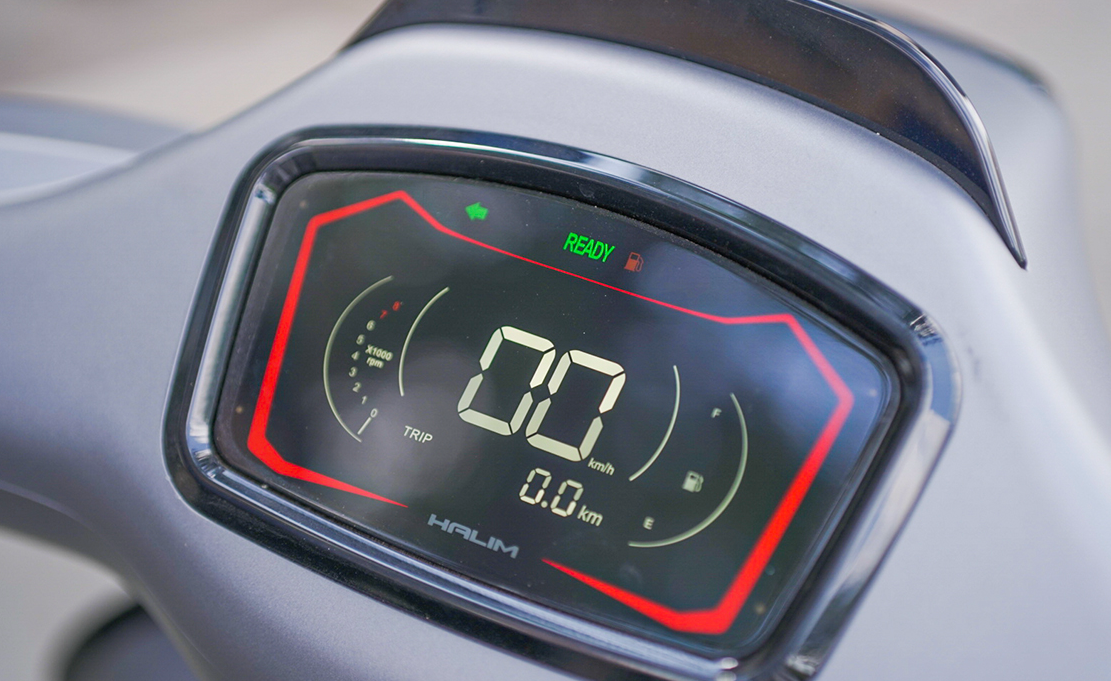 Phát hiện xe ga giá 21,5 triệu đồng ở Việt Nam đẹp như scooter châu Âu, tiết kiệm nhiên liệu, không cần bằng lái - Ảnh 4.