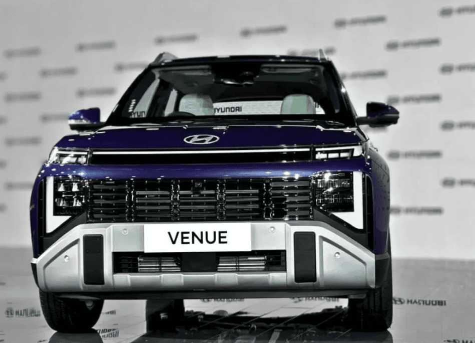 SUV cỡ nhỏ của Hyundai gi&aacute; chỉ 205 triệu đồng thiết kế sang trọng, n&acirc;ng cấp c&ocirc;ng nghệ, chỉ tốn 4,76 l&iacute;t/100km kh&aacute;ch Việt nh&igrave;n l&agrave; m&ecirc; - Ảnh 2.