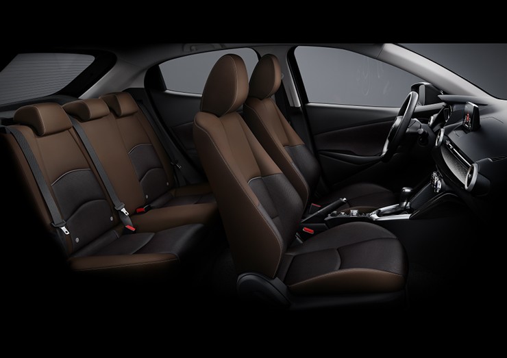 Giá lăn bánh Mazda 2 2026 giảm sốc , rẻ hơn Hyundai Grand i10 và Kia Morning - Ảnh 3.
