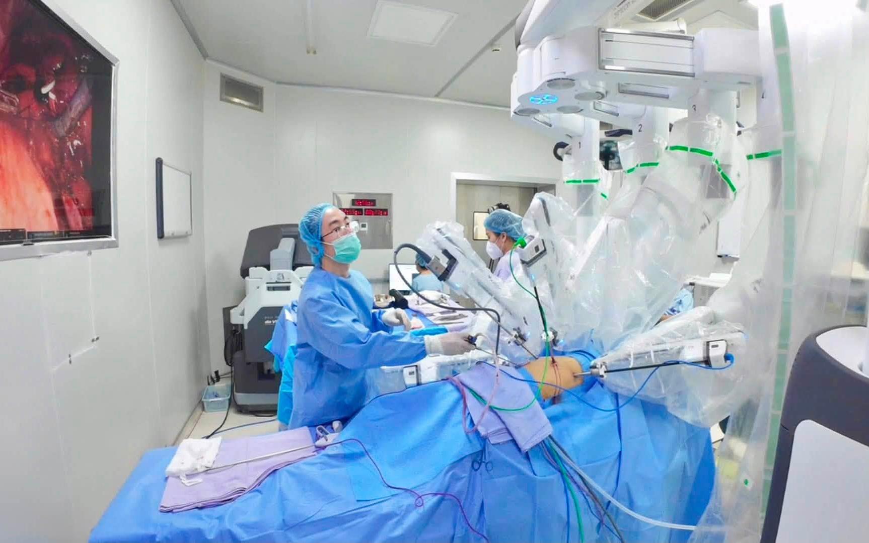 Người đ&agrave;n &ocirc;ng 72 tuổi bất ngờ ph&aacute;t hiện ung thư phổi giai đoạn sớm từ dấu hiệu nhiều người Việt bỏ qua - Ảnh 2.