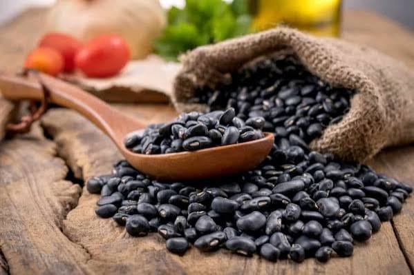 Uống nước đỗ đen m&ugrave;a h&egrave; nhất định phải biết điều n&agrave;y để kh&ocirc;ng g&acirc;y hại sức khỏe - Ảnh 2.