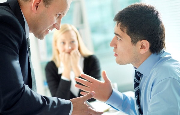 Cảm thấy sếp không còn trọng dụng? Đừng vội nghỉ việc, người khôn ngoan thường làm 3 điều này trước - Ảnh 1.