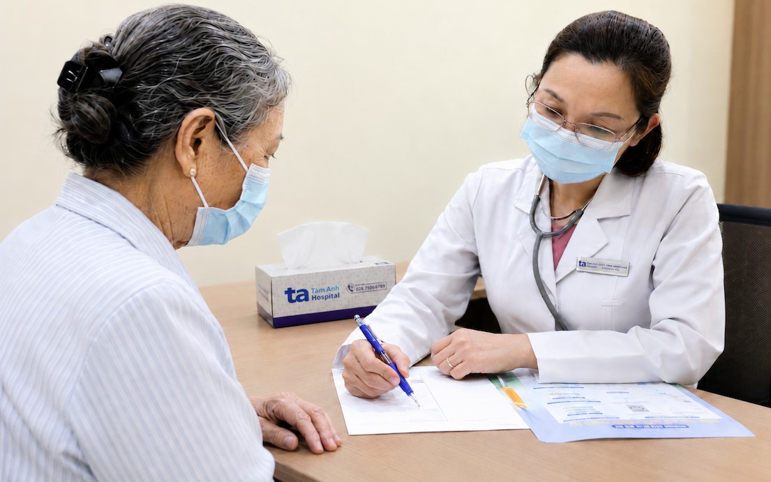 T&ecirc; b&igrave;, yếu cả tay ch&acirc;n, người đ&agrave;n &ocirc;ng 41 tuổi kh&ocirc;ng ngờ mắc bệnh n&agrave;y - Ảnh 2.