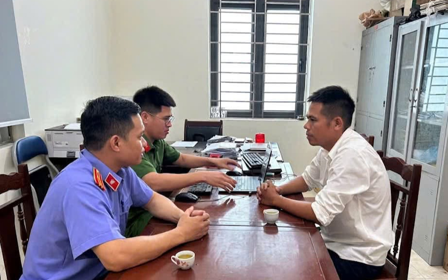 Hành vi bất thường của gã con rể sau khi ly hôn vợ - Ảnh 1.
