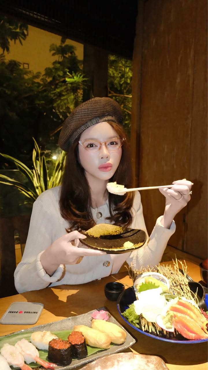Lý Nhã Kỳ trẻ trung ở tuổi trung niên với phong cách thời trang hiện đại - Ảnh 3.