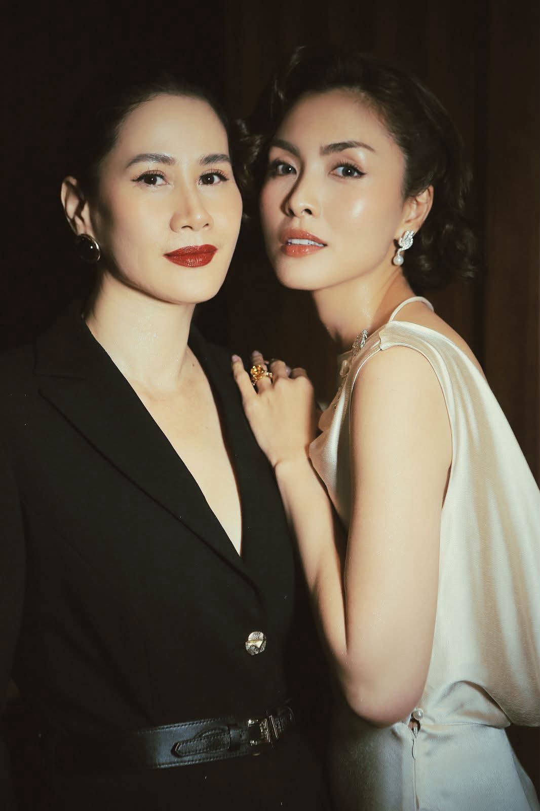 Th&acirc;n th&uacute;y H&agrave; v&agrave; Tăng Thanh H&agrave;: T&igrave;nh bạn bền chặt trong ho&agrave;ng hậu cuối c&ugrave;ng - Ảnh 3.