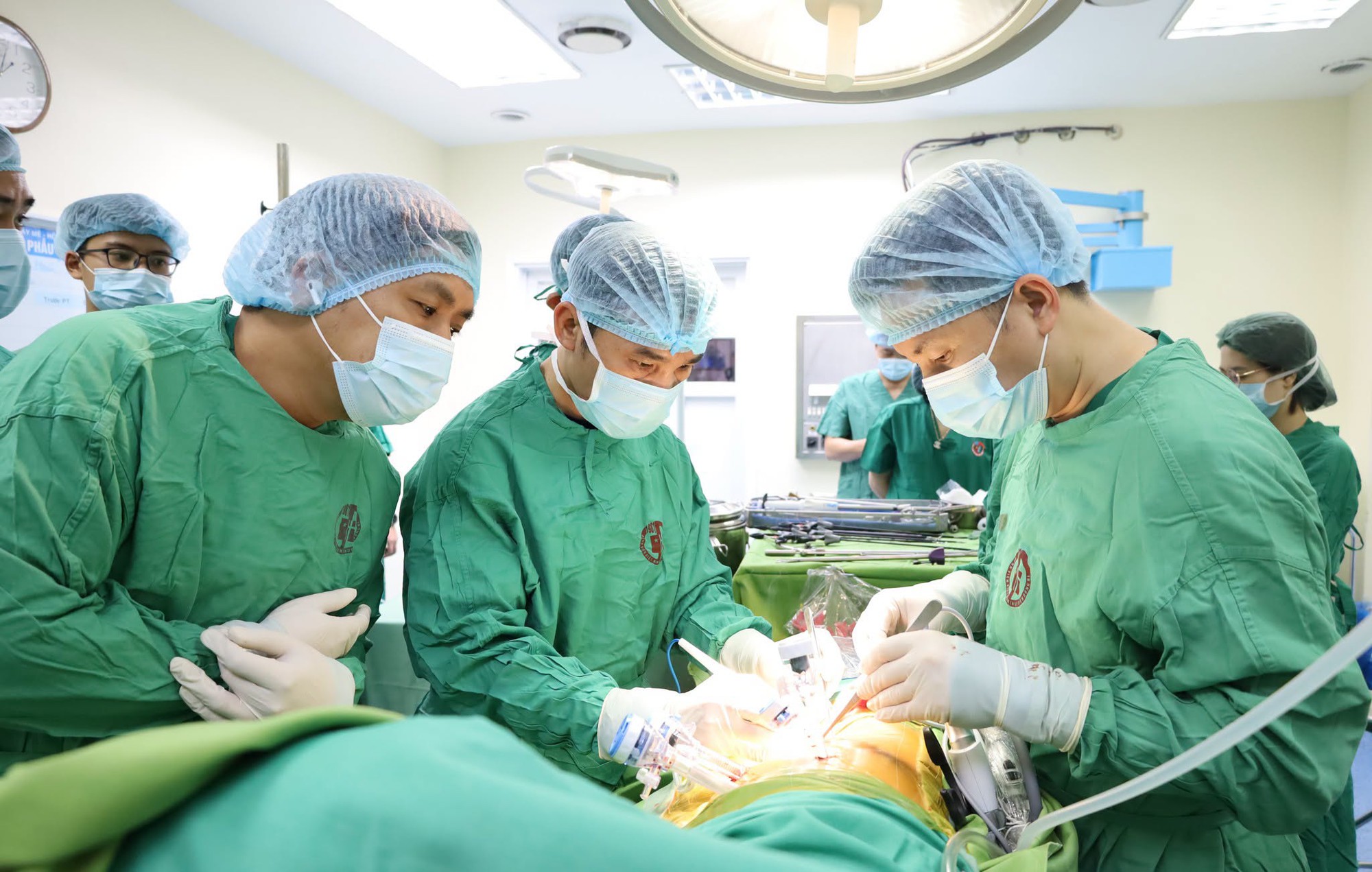Th&ecirc;m ca gh&eacute;p thận th&agrave;nh c&ocirc;ng, khẳng định năng lực gh&eacute;p tạng tại y tế địa phương- Ảnh 2.