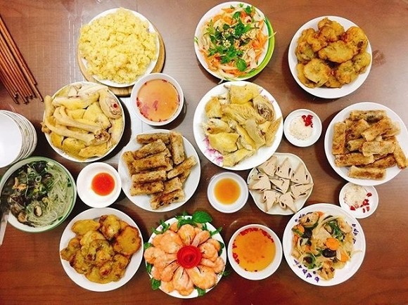 C&uacute;ng gia ti&ecirc;n lễ Vu Lan đ&uacute;ng c&aacute;ch để gia đạo an y&ecirc;n, đ&oacute;n nhiều phước b&aacute;u - Ảnh 1.
