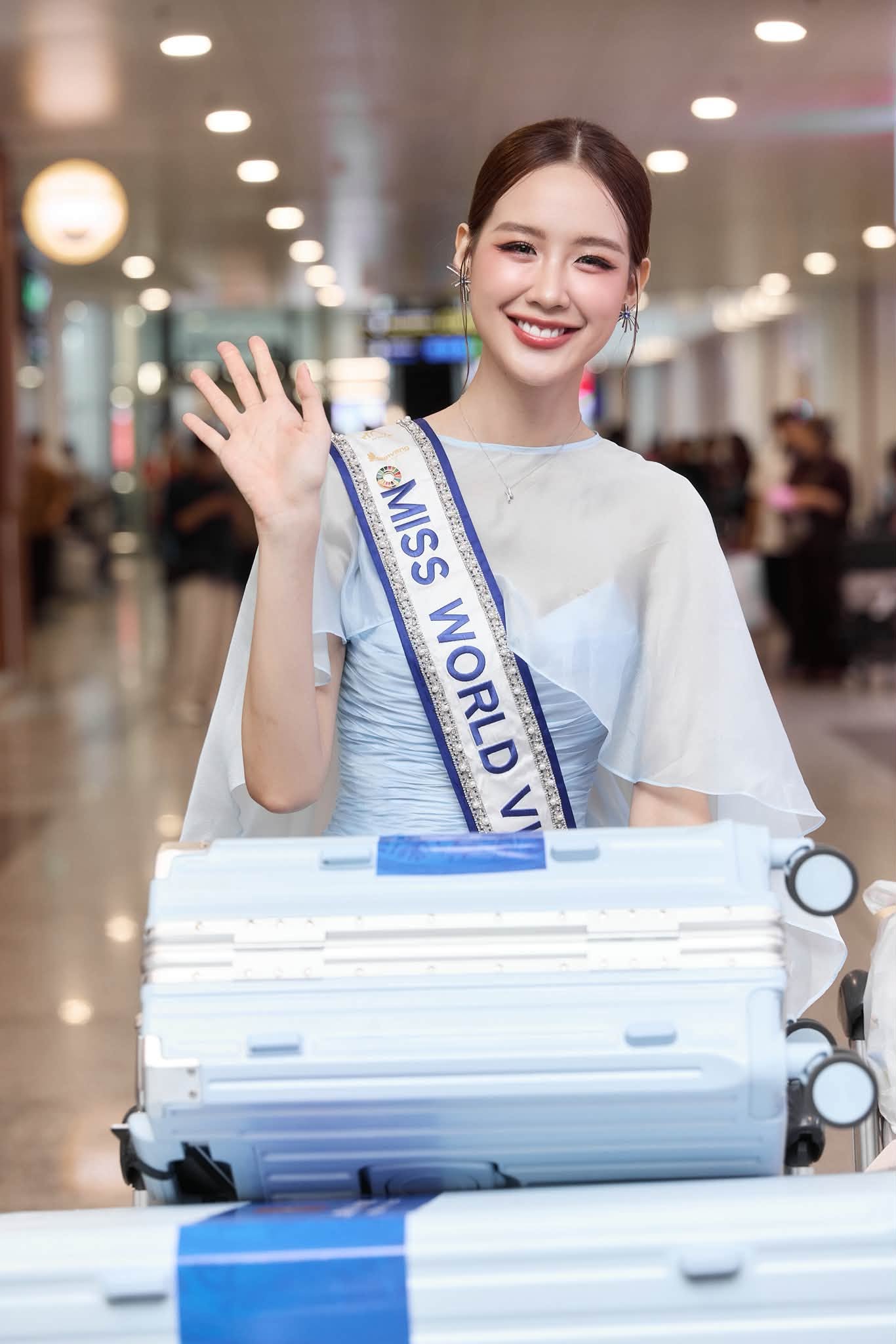 Tin sao 10/8: Hoa hậu Bảo Ngọc h&aacute;o hức cho chặng tiếp theo tại Miss World 2026, NSND Trần Lực qua ống k&iacute;nh của con g&aacute;i - Ảnh 1.