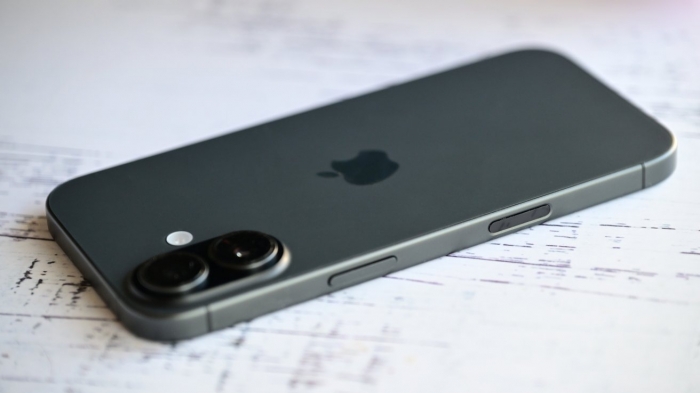 Gi&aacute; iPhone 17 giảm tới 9 triệu đồng, rẻ chưa từng thấy trước khi iPhone 18 xuất hiện - Ảnh 2.