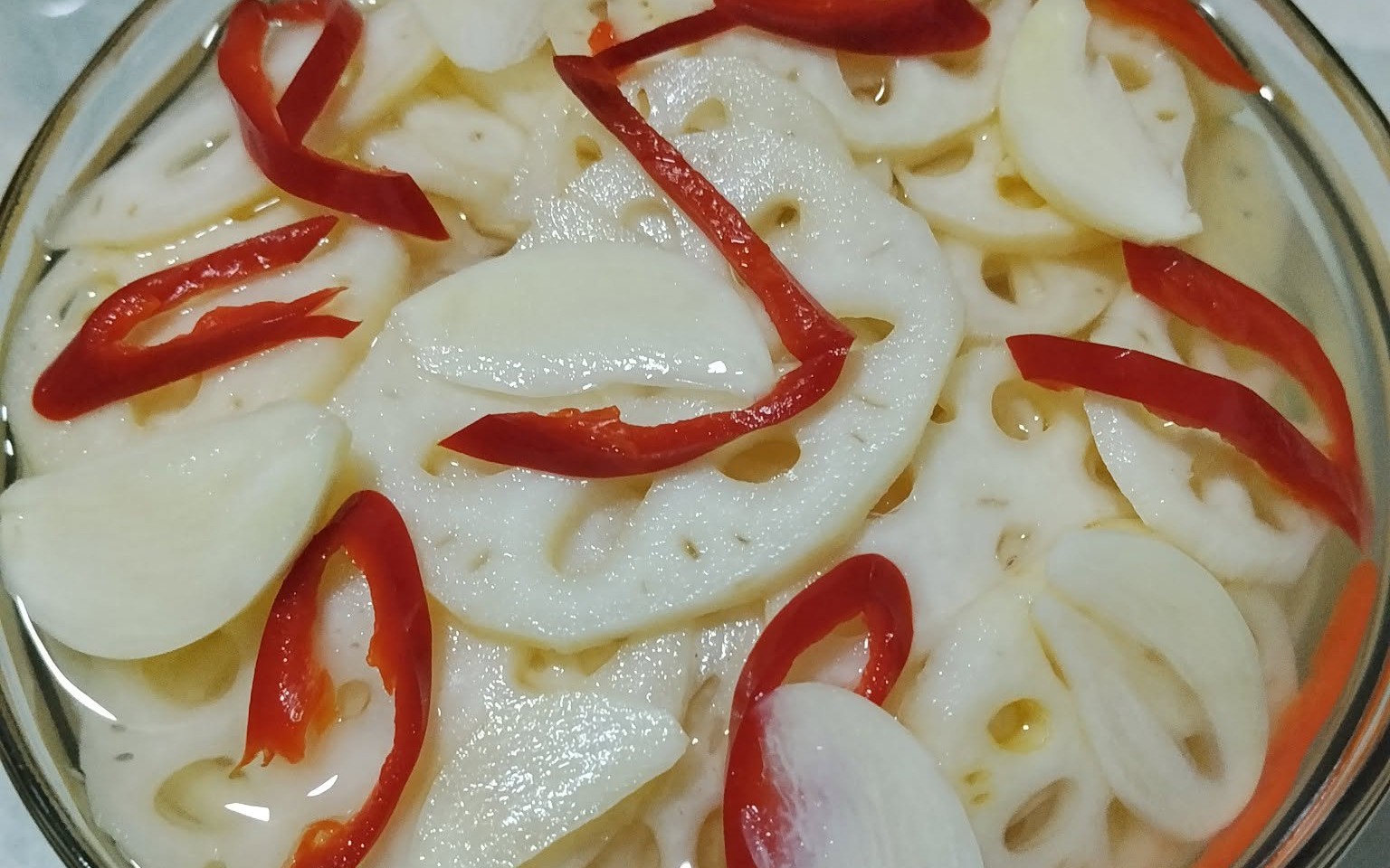 B&iacute; quyết l&agrave;m m&oacute;n ch&egrave; thơm ngon, giải nhiệt cho tiết Lập Thu từ củ sen đang v&agrave;o m&ugrave;a ngon nhất - Ảnh 1.