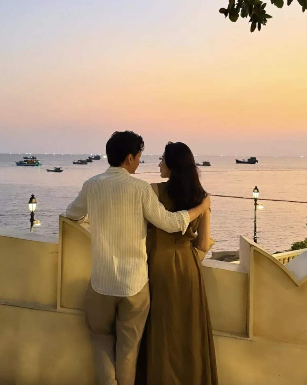 Đặng Thu Thảo tỏa s&aacute;ng với phong c&aacute;ch nữ t&iacute;nh v&agrave; thanh lịch ở tuổi 35 - Ảnh 3.