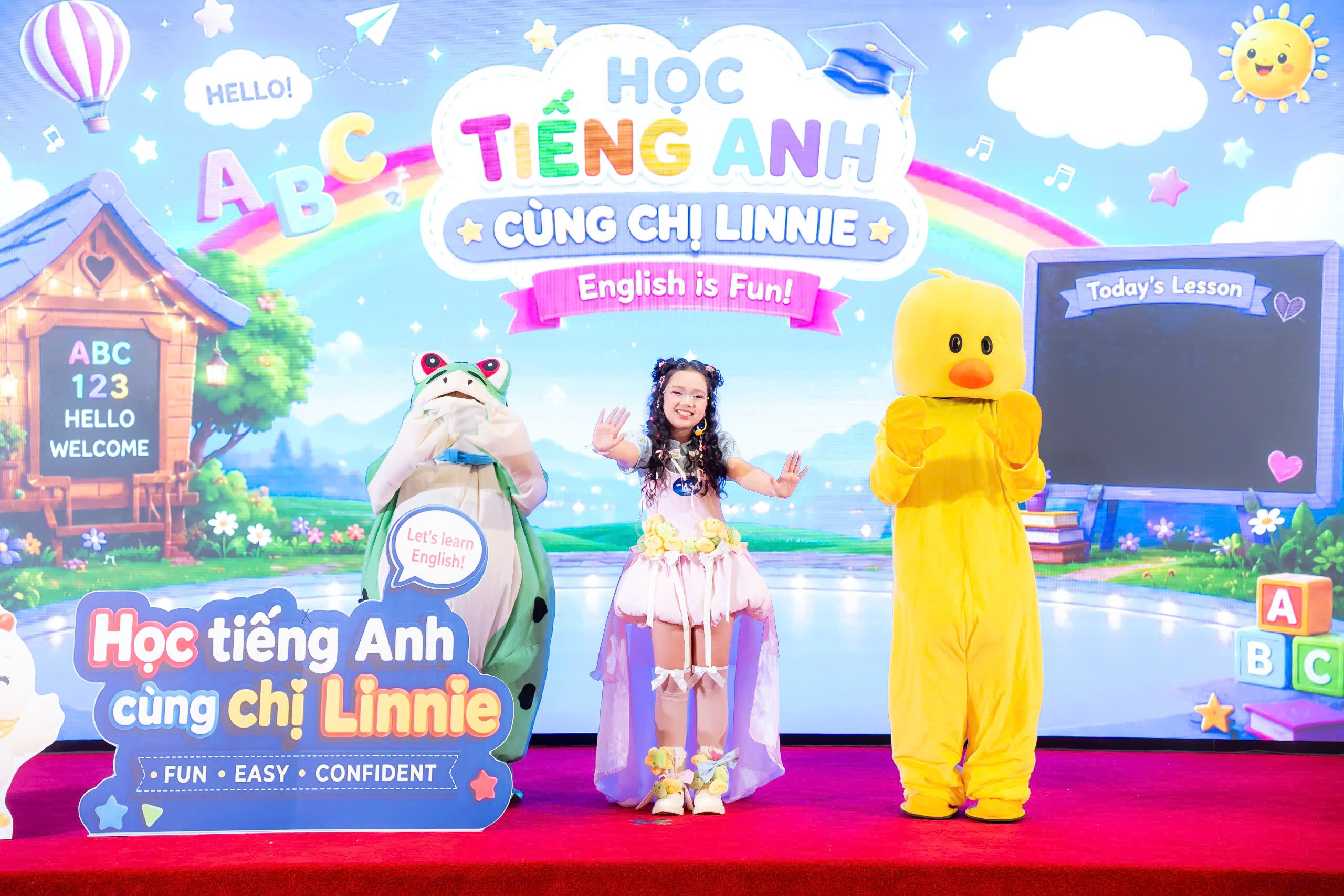 'Chị Kính Hồng' Thanh Hằng: 'Không máy nhắc chữ hay kịch bản, các thí sinh nhí vẫn dẫn rất trôi' - Ảnh 5.
